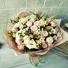 Букет цветов из:  Альстромерии, Розы и Хризантемы #REPLACE_PRED# Пересвете