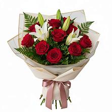 Букет цветов из:  Лилии и Розы #REPLACE_PRED# Пересвете