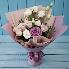 Букет цветов из:  Розы и Лизиантусы в Пересвете