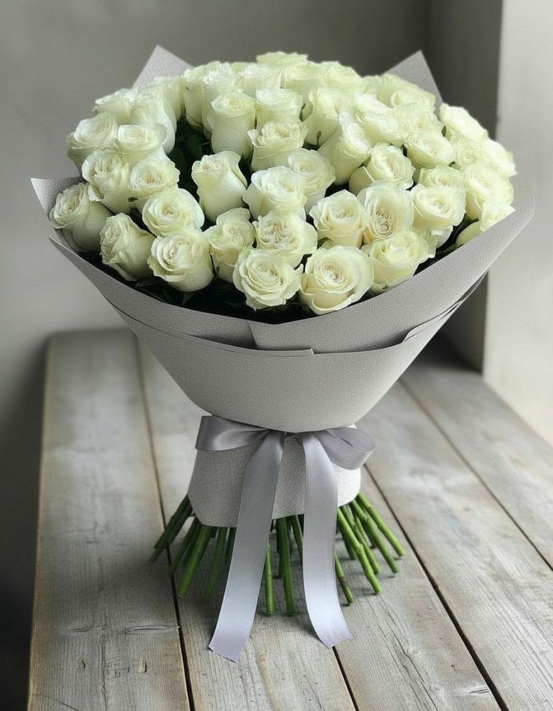 Букет 35 Белых роз в Пересвете