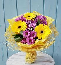 Букет цветов из:  Хризантемы и Герберы #REPLACE_PRED# Пересвете