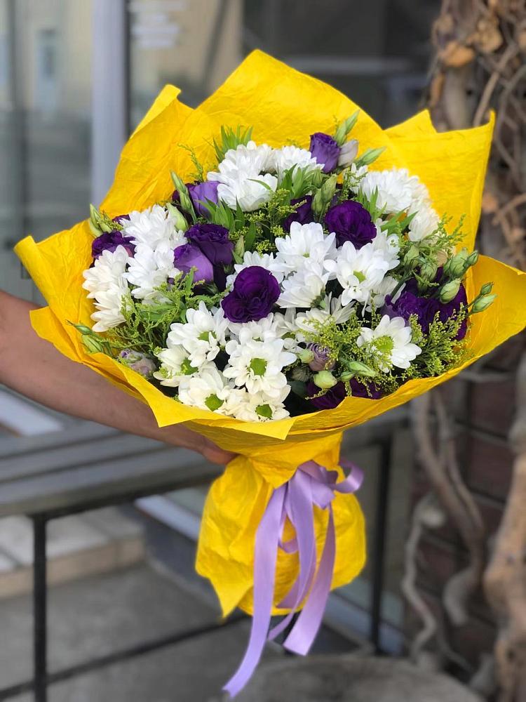 Букет цветов из: Ирисы, Хризантемы и Ромашки в Пересвете