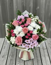 Букет цветов из:  Альстромерии, Гвоздики, Розы и Хризантемы в Пересвете