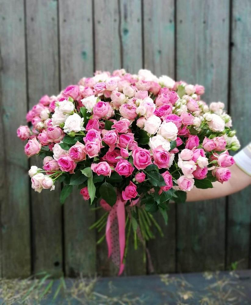 Букет Розовые кустовые розы Натали и Лав Лидия в Пересвете