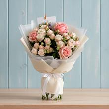Букет цветов из:  Розы #REPLACE_PRED# Пересвете