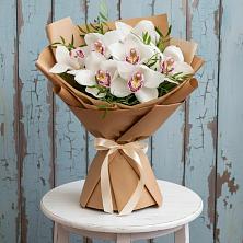 Букет цветов из:  Орхидеи и Розы в Пересвете